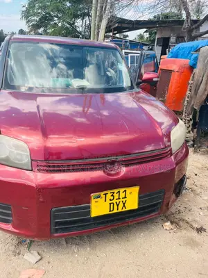 Toyota Corolla Rumion 2010 Maroon
