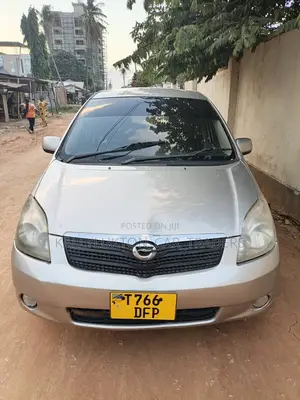 Toyota Corolla Spacio 2006 Gold