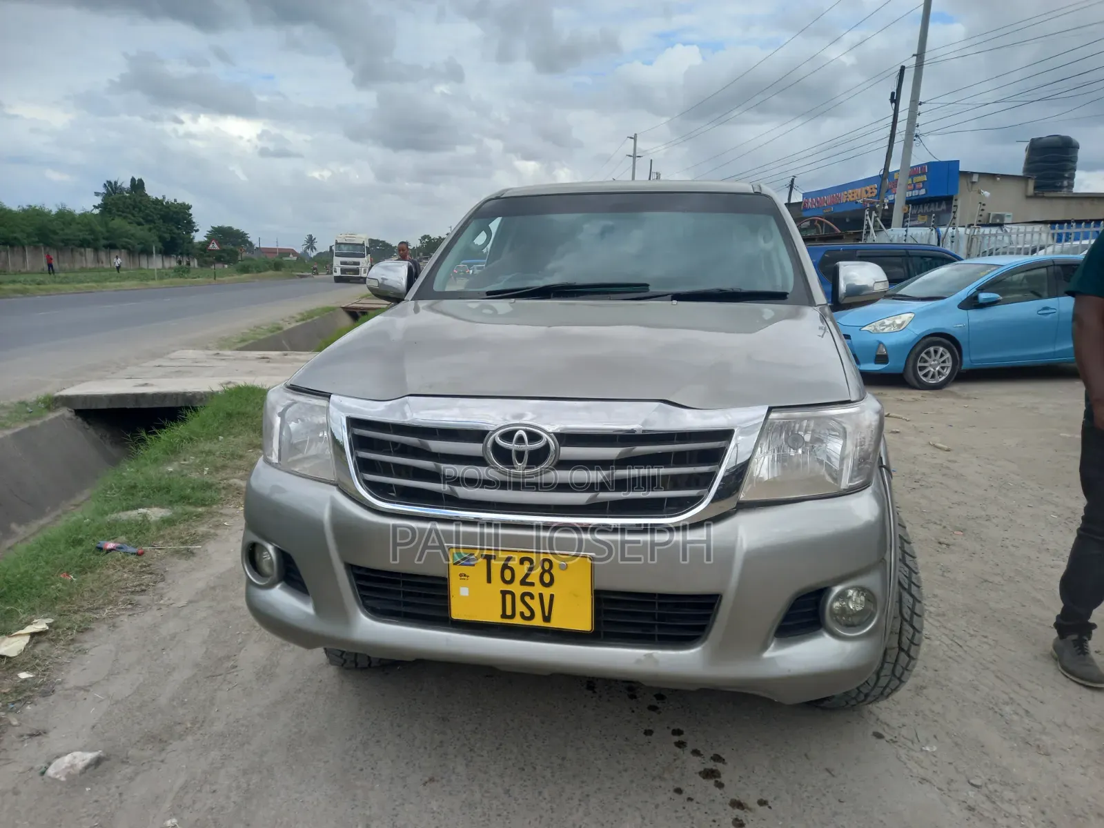 Toyota Hilux 2015 Gray