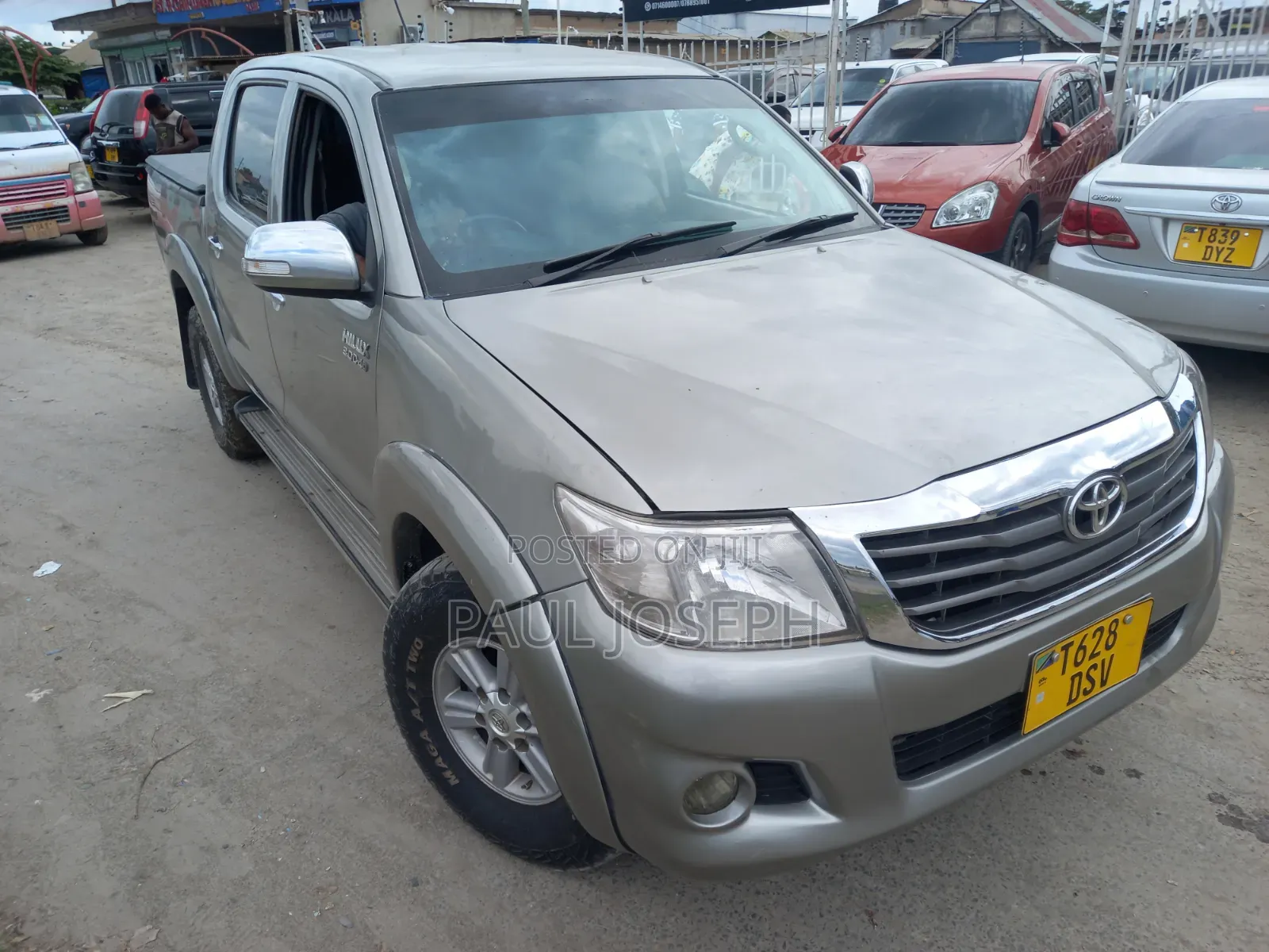 Toyota Hilux 2015 Gray