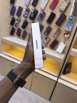 New Samsung Galaxy A17 128 GB Gold