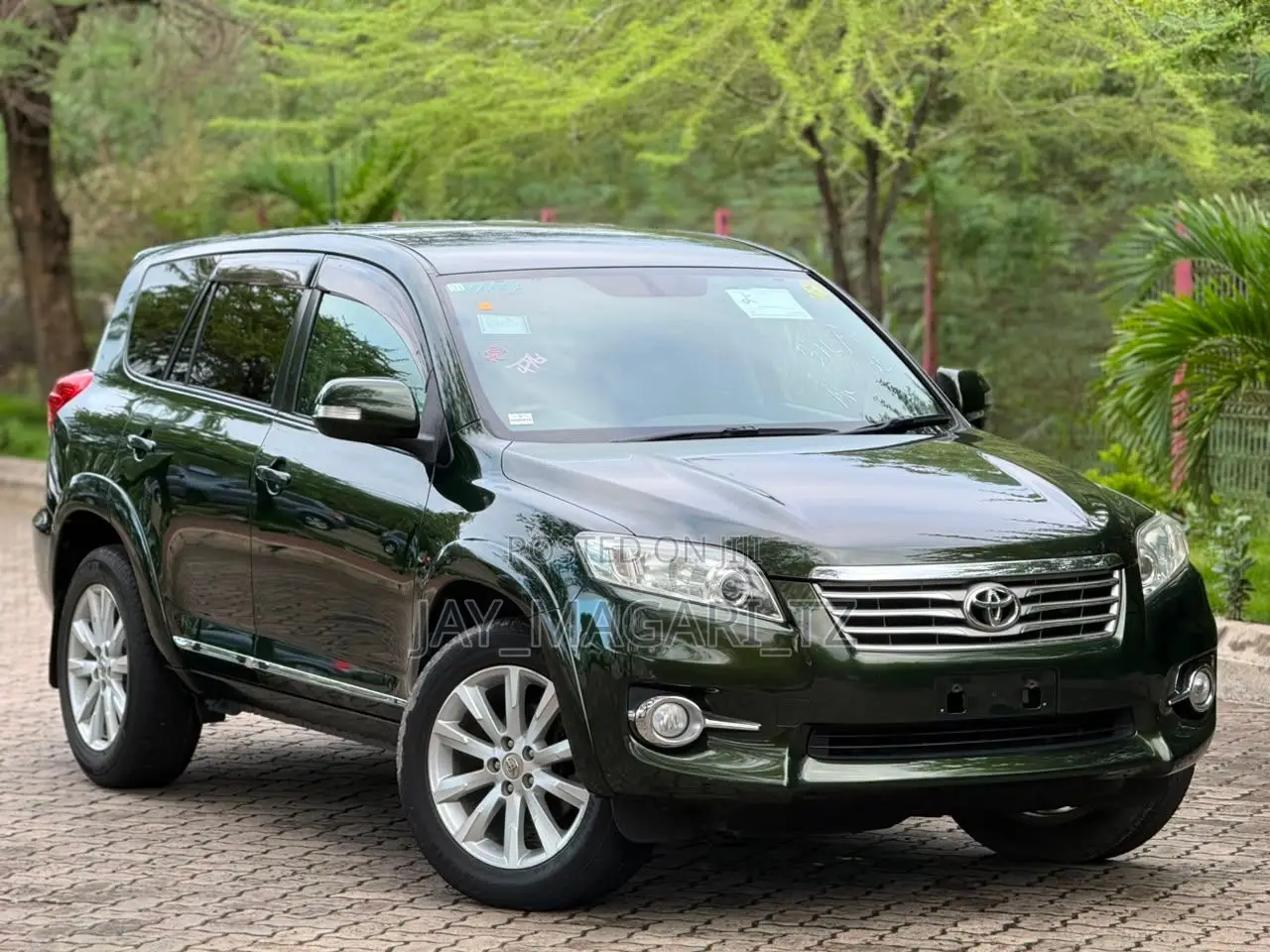 Toyota Vanguard 2010 Green