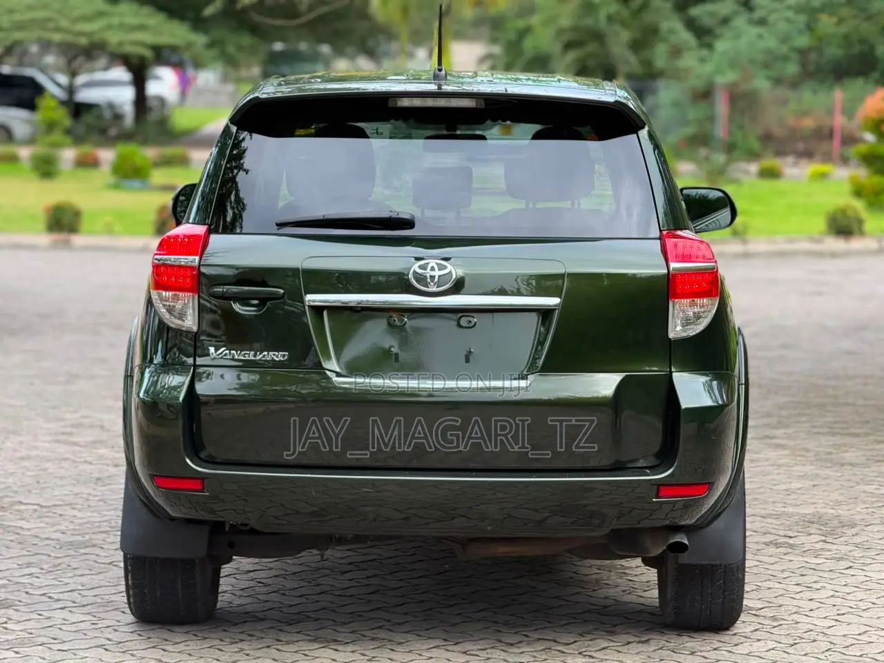 Toyota Vanguard 2010 Green