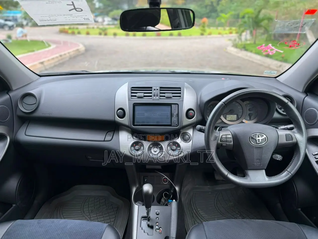 Toyota Vanguard 2010 Green