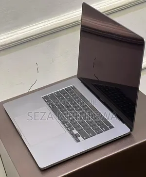 Laptop Apple MacBook Pro 2019 32GB Intel Core i7 SSD 512GB