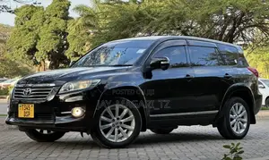 Toyota Vanguard 2011 Black