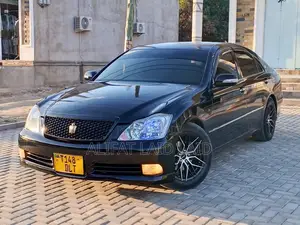 Toyota Crown 2004 Black