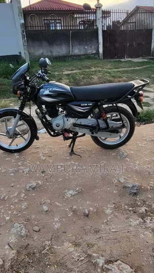New Bajaj Boxer 125 2025 Black