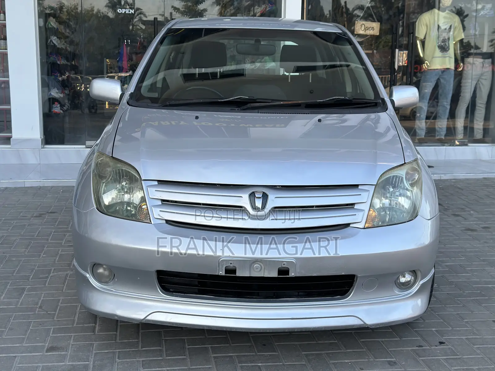 Toyota IST 2003 Silver
