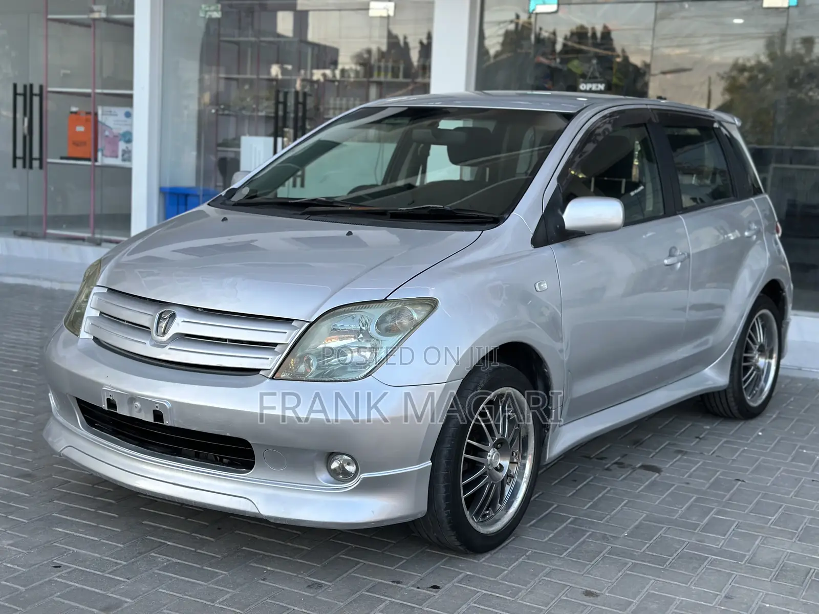 Toyota IST 2003 Silver