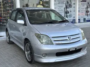 Toyota IST 2003 Silver