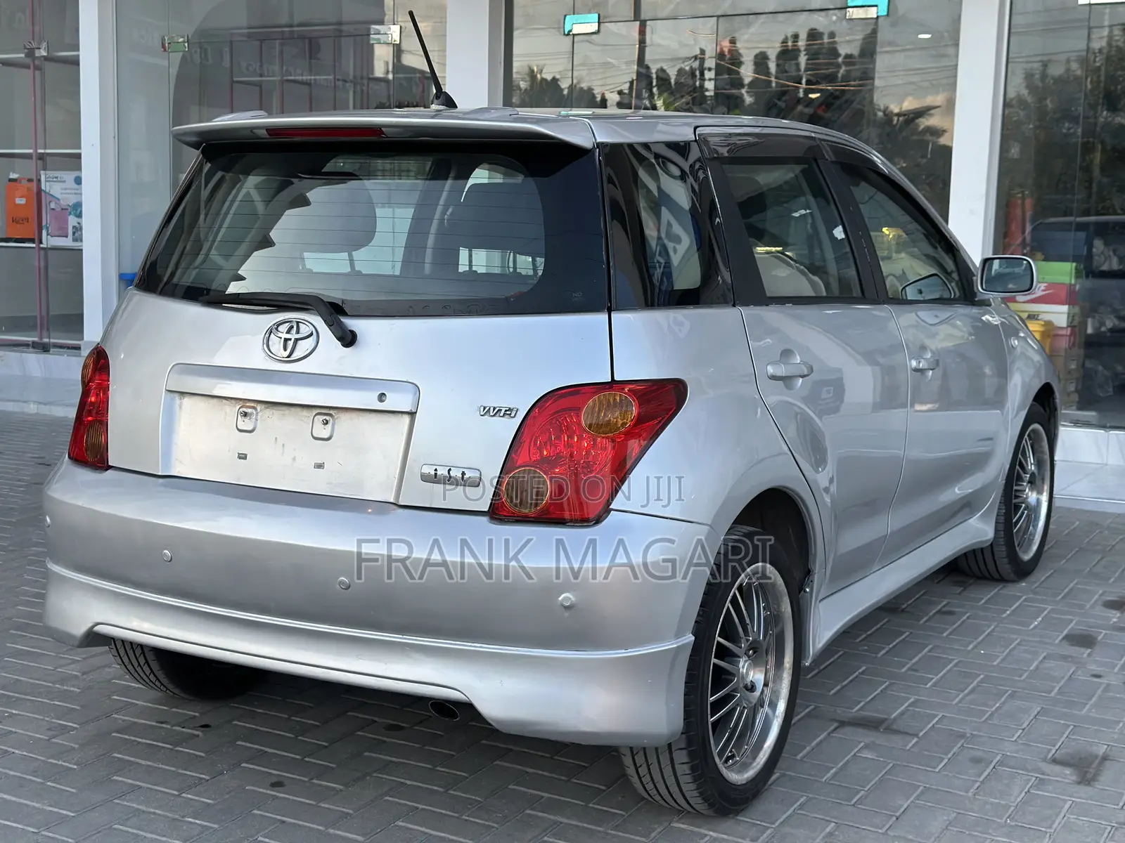 Toyota IST 2003 Silver