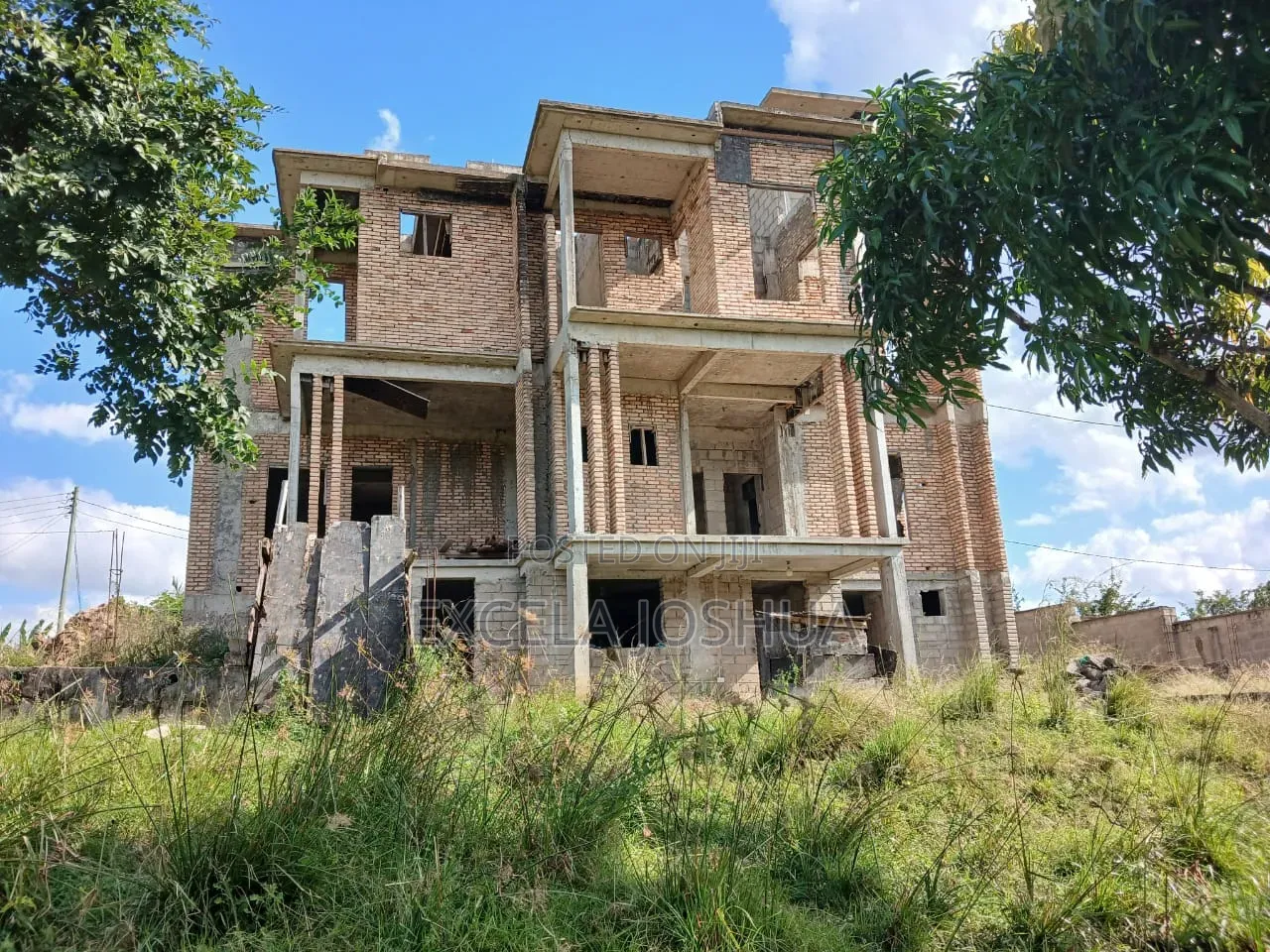 5bdrm House in Excela Joshua, Mbezi for sale