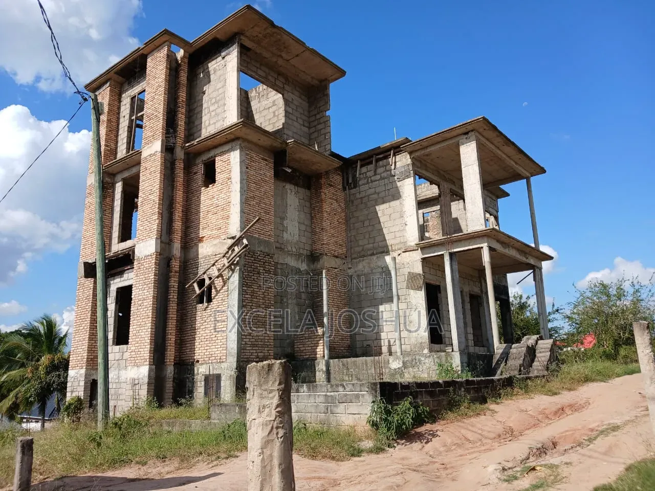 5bdrm House in Excela Joshua, Mbezi for sale