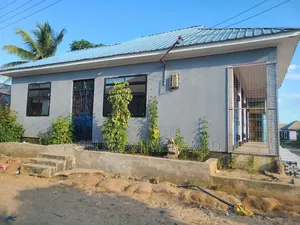Furnished 3bdrm House in Biriani Real Estate, Chamazi for sale