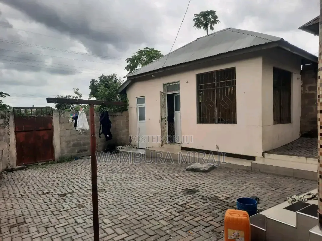 4bdrm Bungalow in Nyumbaon, Temeke for sale