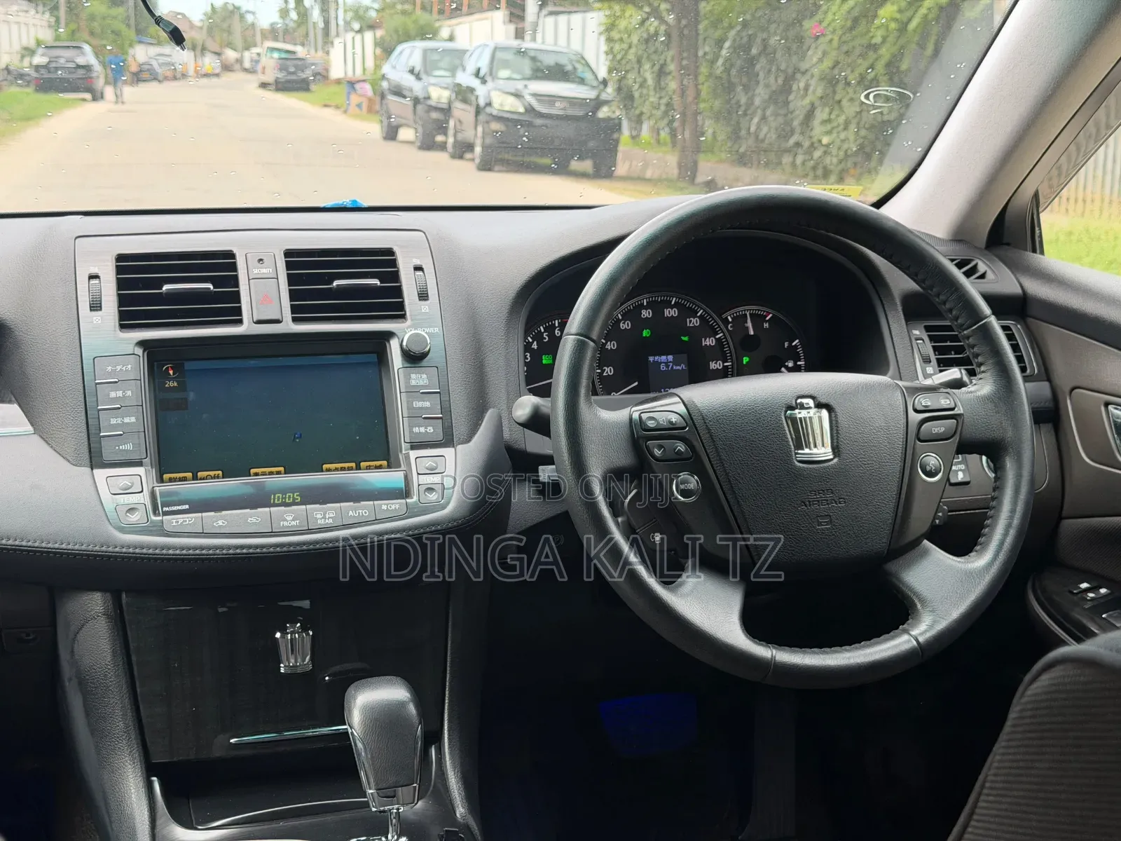Toyota Crown 2010 Black