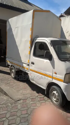 Suzuki Super Carry 2001 White