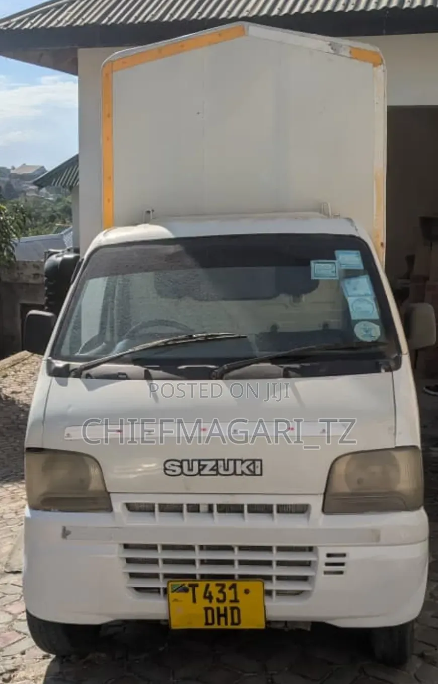 Suzuki Super Carry 2001 White