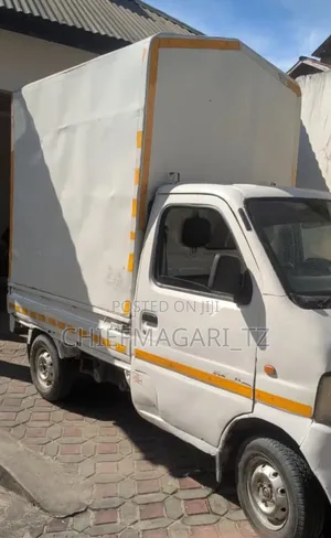 Suzuki Super Carry 2001 White
