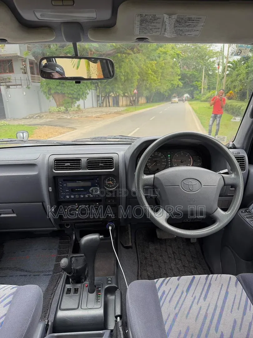 Toyota Land Cruiser Prado 1999 Silver