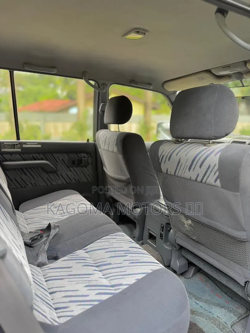 Toyota Land Cruiser Prado 1999 Silver