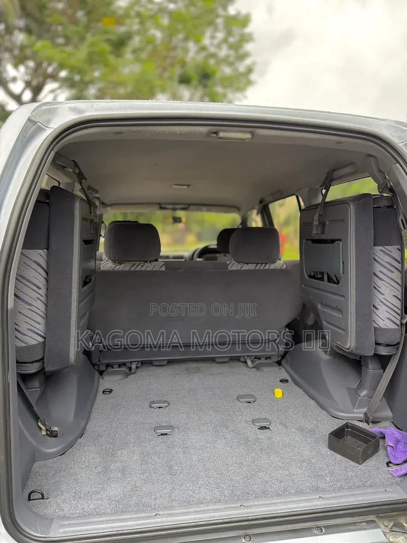 Toyota Land Cruiser Prado 1999 Silver