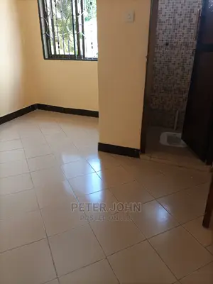 Chumba,Sebule Na Choo Ndani