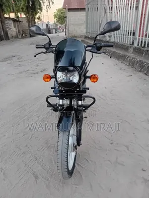 Bajaj Boxer 125 2025 Black