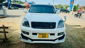 Toyota Land Cruiser Prado 2005 White