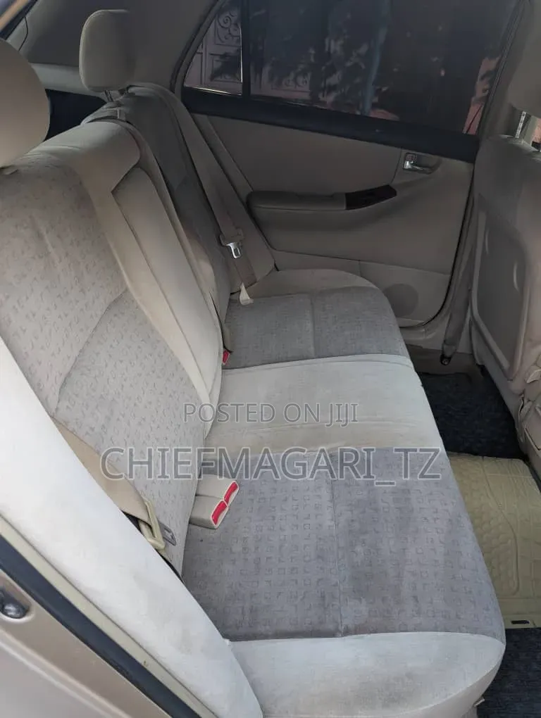 Toyota Corolla RunX 2005 Beige