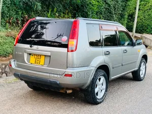 Nissan X-Trail 2001 Gray