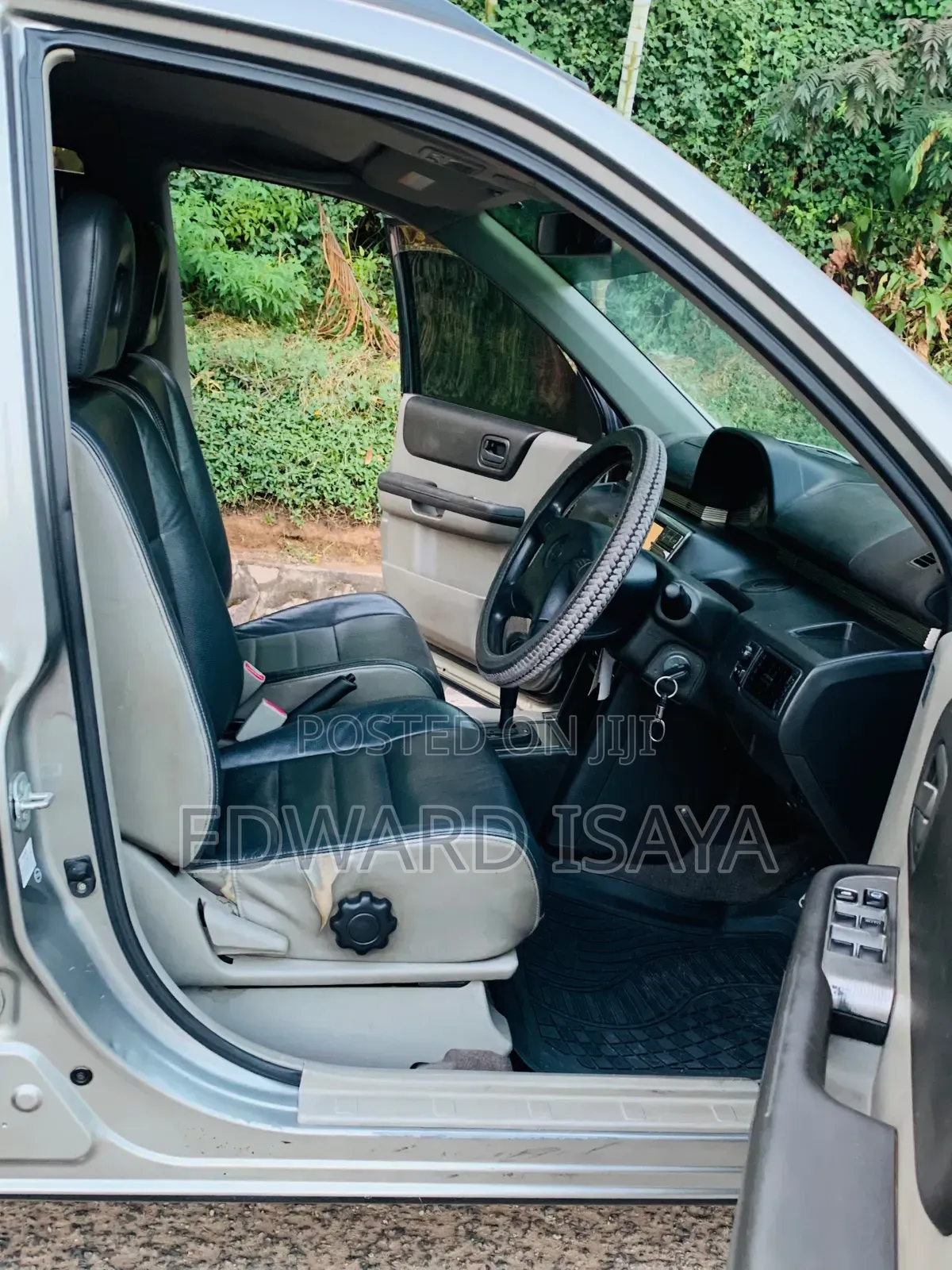 Nissan X-Trail 2001 Gray