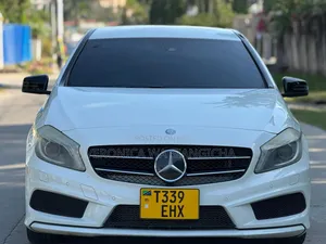 Mercedes-Benz A-Class 2015 White