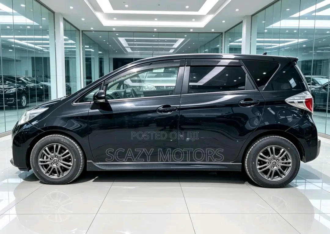 Toyota Ractis 2013 Black