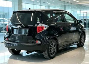 Toyota Ractis 2013 Black