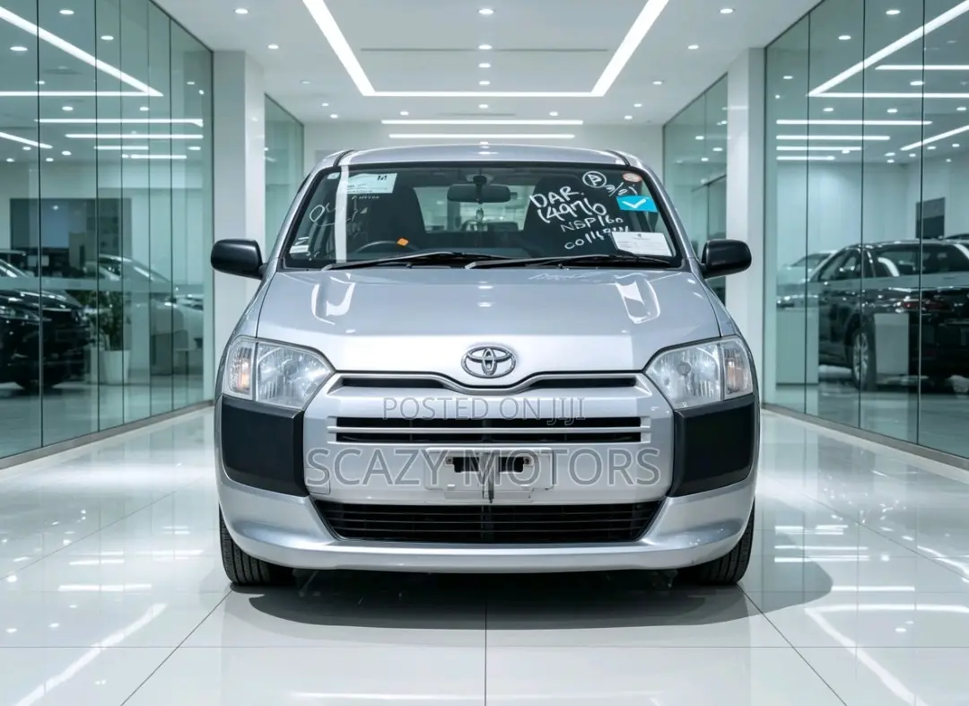Toyota Succeed SV Premium 2016 Silver