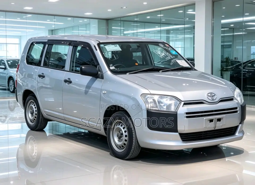 Toyota Succeed SV Premium 2016 Silver
