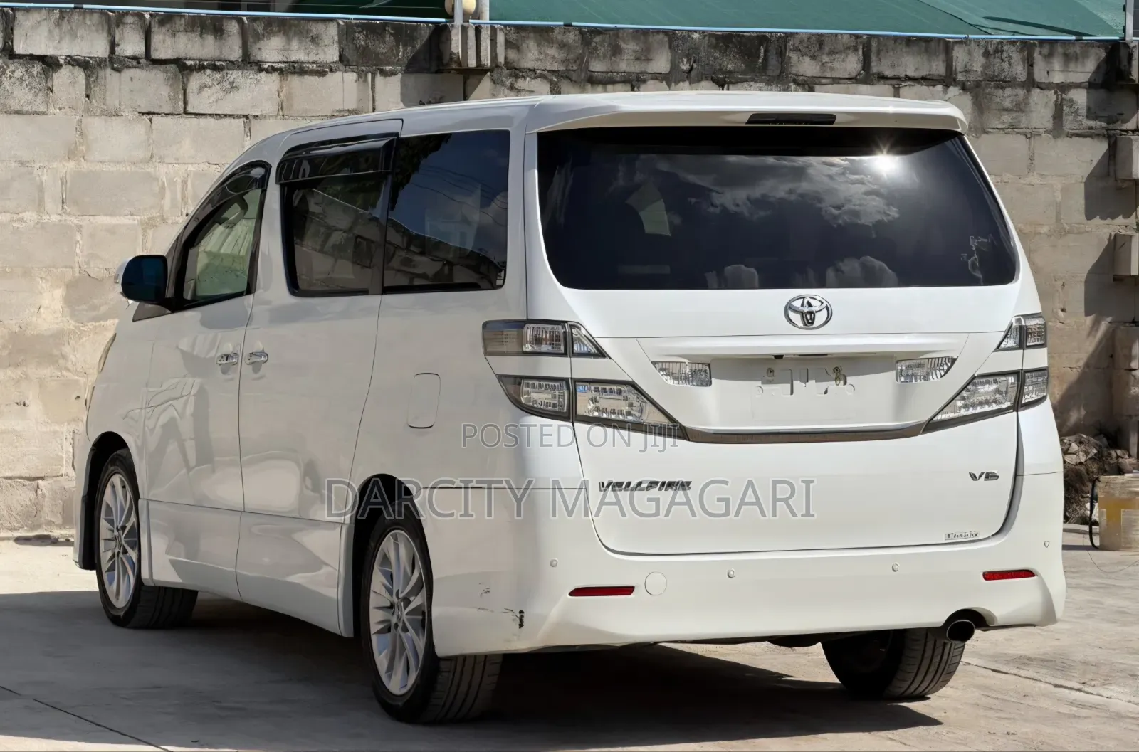 Toyota Alphard 2009 White