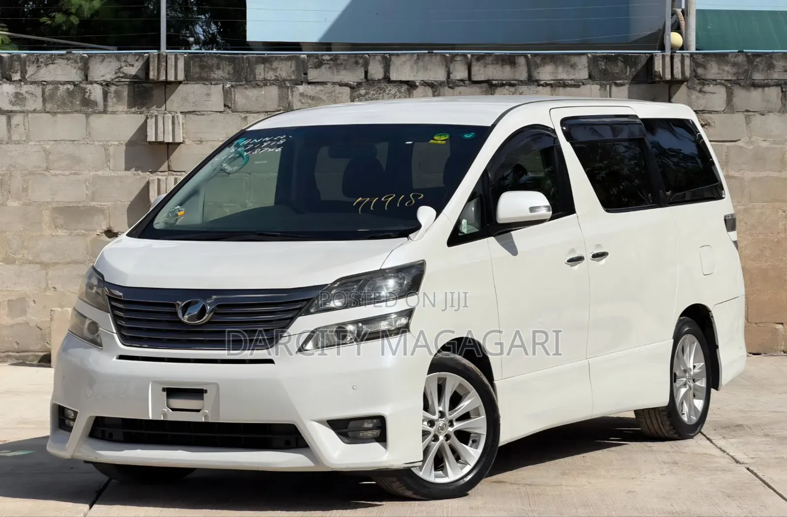Toyota Alphard 2009 White