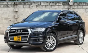 Audi Q7 2017 Black