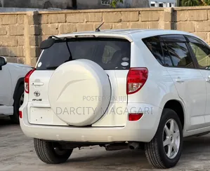Toyota RAV4 2006 White
