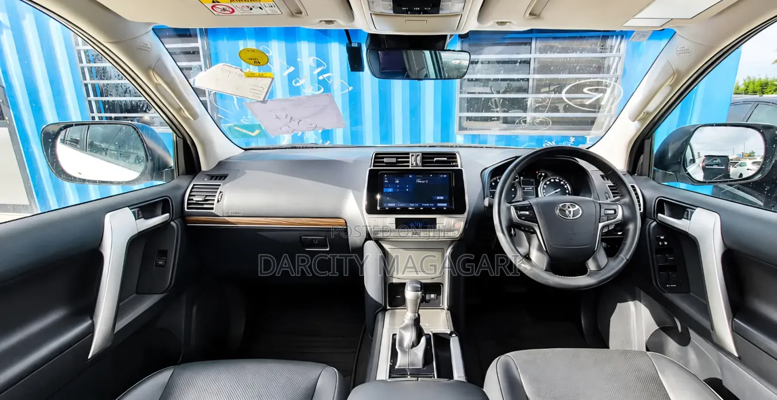 Toyota Land Cruiser Prado 2019 White