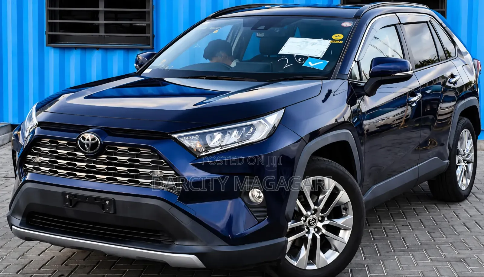 Toyota RAV4 2021 Blue
