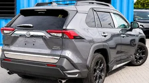 Toyota RAV4 2021
