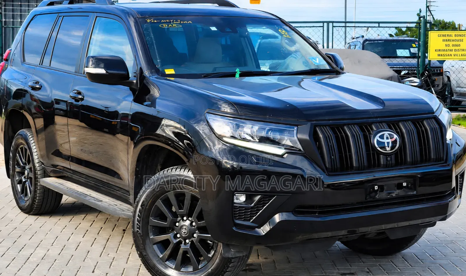 Toyota Land Cruiser Prado 2023 Black