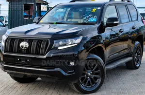 Toyota Land Cruiser Prado 2023 Black