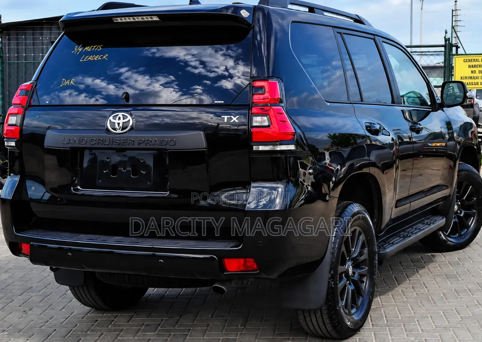 Toyota Land Cruiser Prado 2023 Black