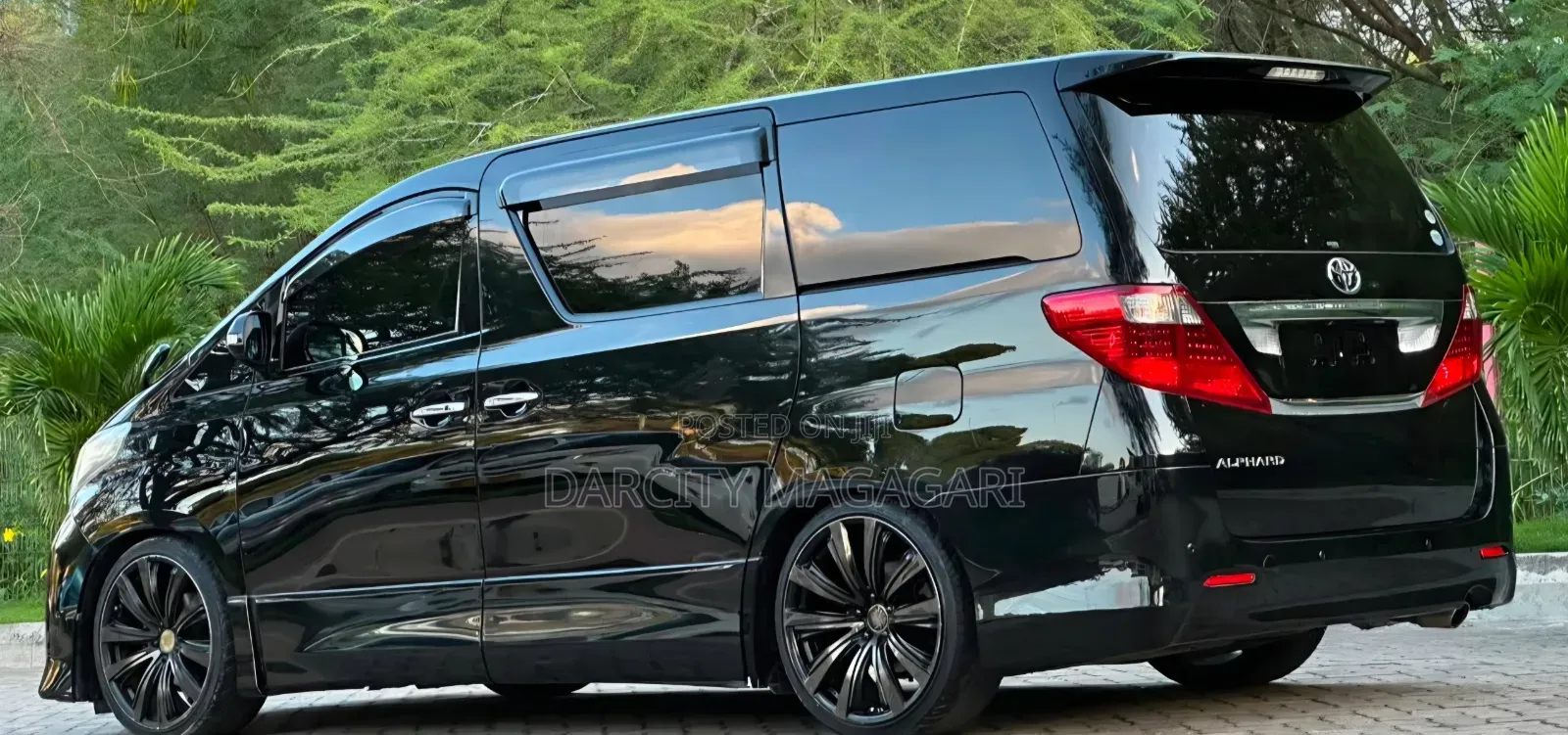 Toyota Alphard 2011 Black