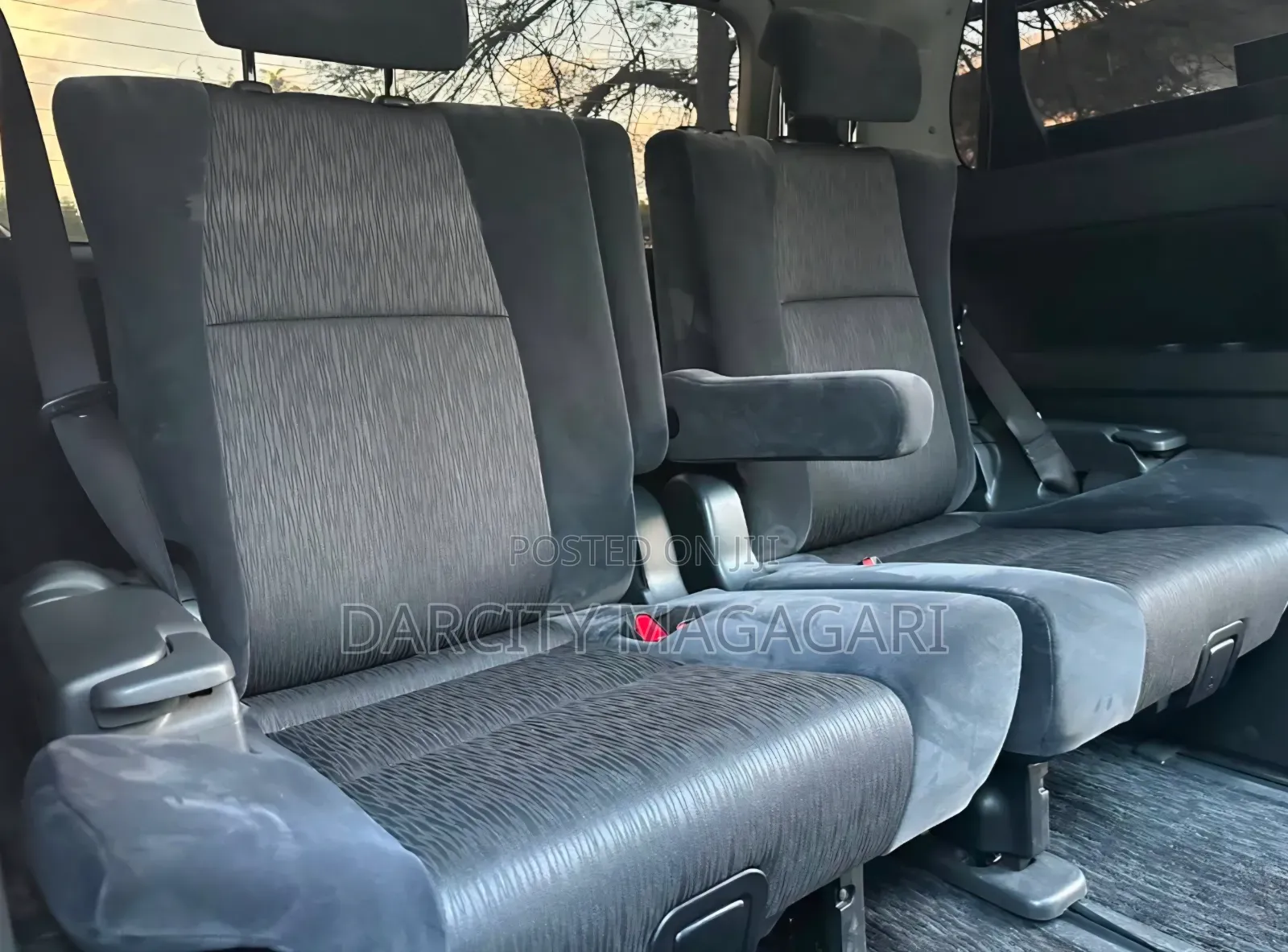 Toyota Alphard 2011 Black